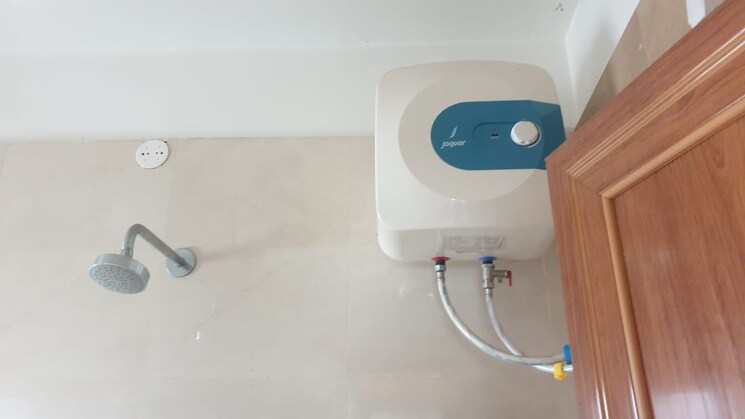 Attached Bathroom, hatigaon road 3 Bedroom 1300 Sq.Ft. Apartment In Hatigaon Road Guwahati 6740033