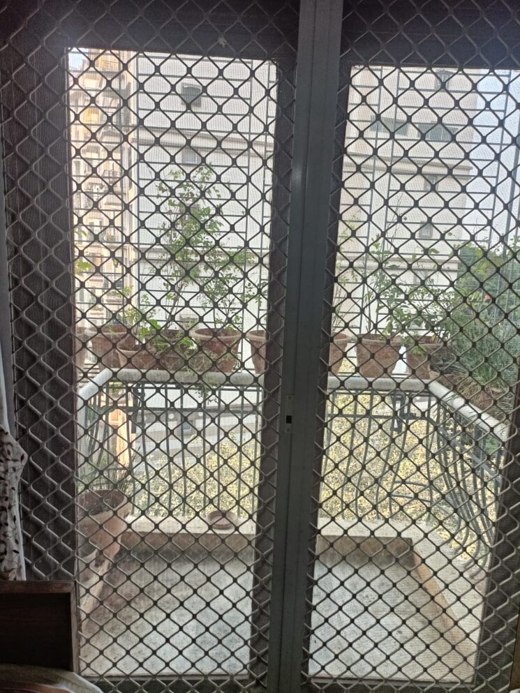 Balcony, horizon-height 1 Bedroom 600 Sq.Ft. Apartment In Kasarvadavali Thane 6742759