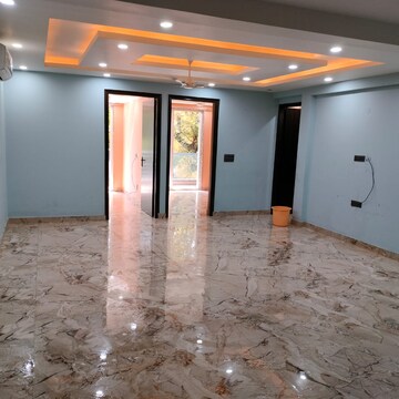Room in 3 BHK Builder Floor at Ansal Sushant Lok I, Sector 43 – for Rent