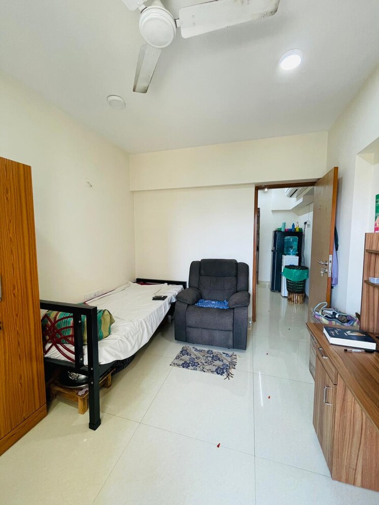 Master Bedroom, pride-park-royale 3 Bedroom 1300 Sq.Ft. Apartment In Andheri East Mumbai 6744018