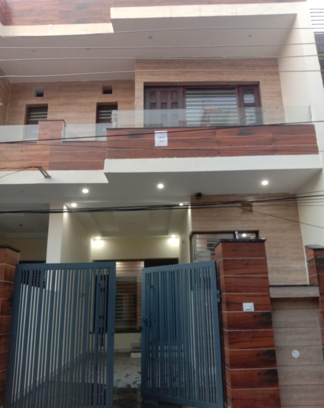 Rental 3 Bedroom 2500 Sq.Ft. Independent House in Saharanpur Road