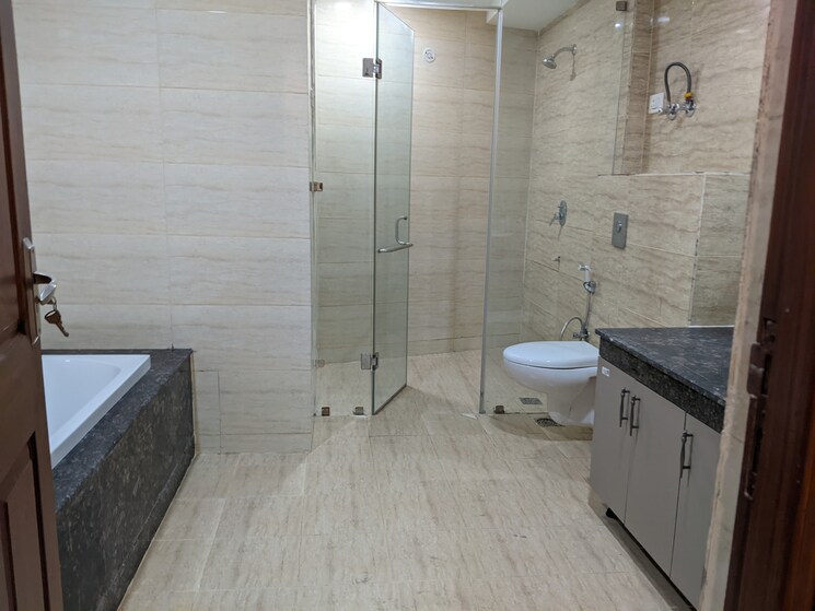 Attached Bathroom, 3c-lotus-300 4 Bedroom 5300 Sq.Ft. Apartment In Sector 107 Noida 6746658