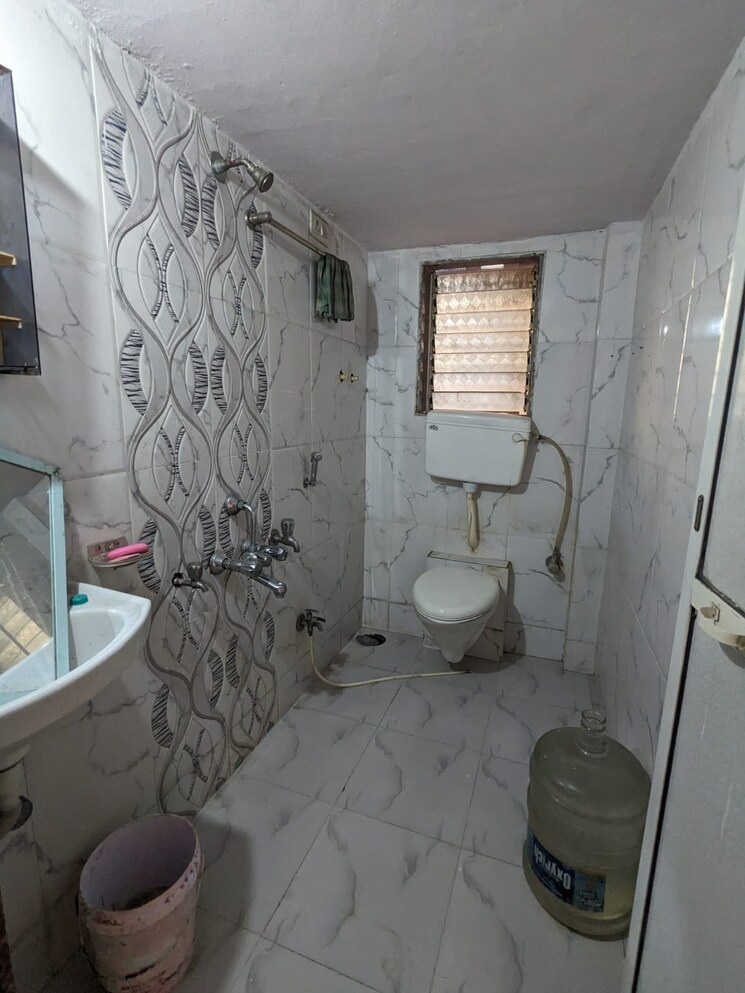 Attached Bathroom, parsik nagar 2 Bedroom 950 Sq.Ft. Apartment In Parsik Nagar Thane 6749188