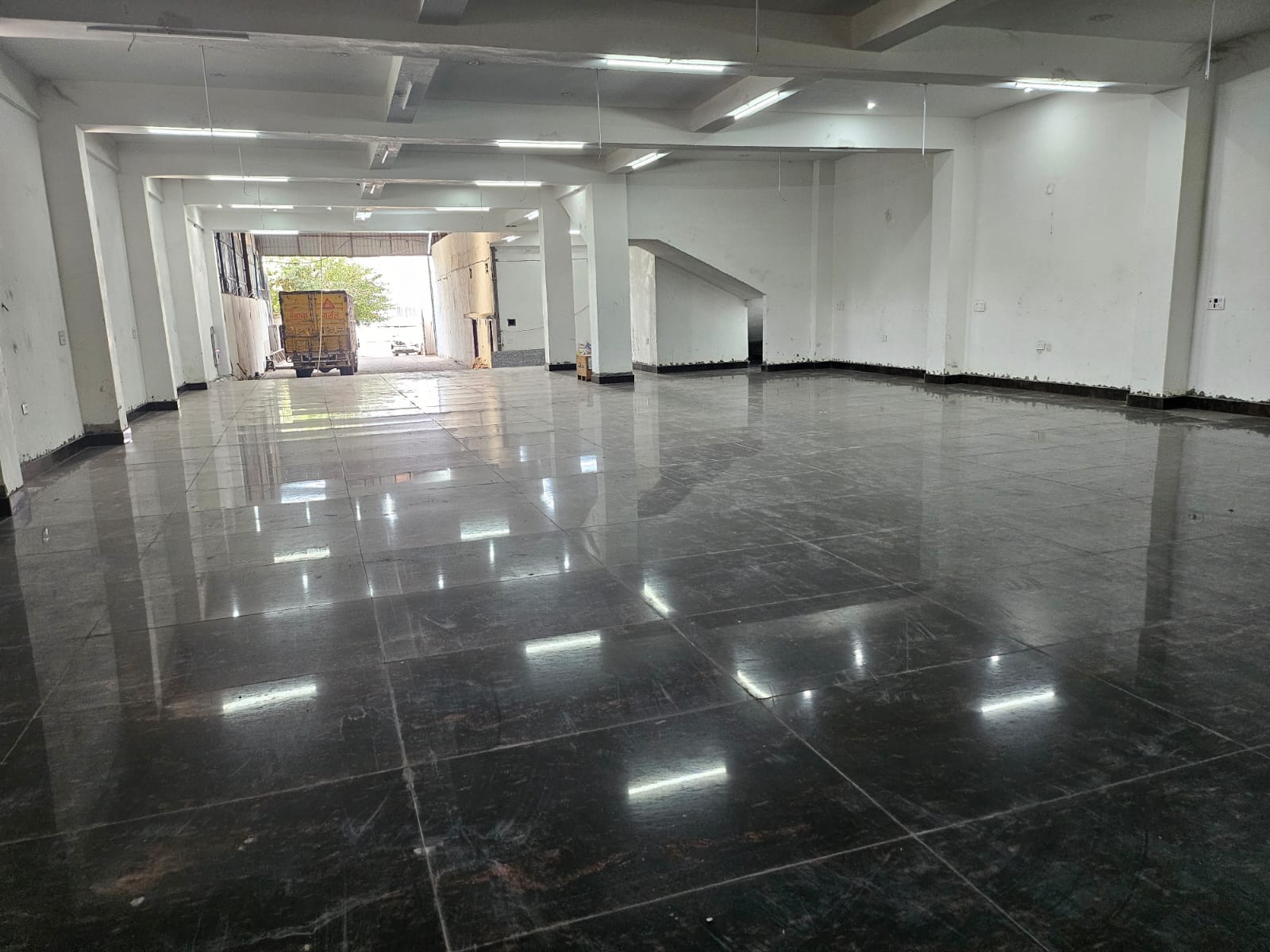 Rental Commercial Warehouse 25000 Sq.Yd. in Hero Honda Chowk Gurgaon