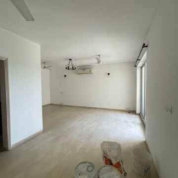Bedroom in 3.5 BHK Apartment at Bestech Park View Spa Next, Sector 67 – for Rent