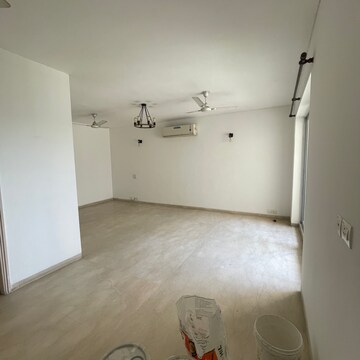 Bathroom in 3.5 BHK Apartment at Bestech Park View Spa Next, Sector 67 – for Rent