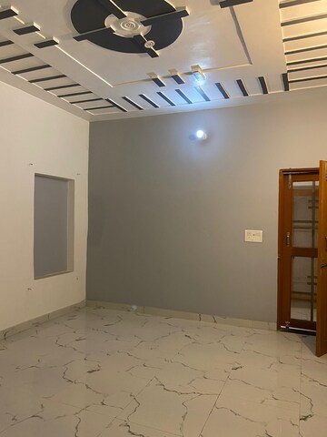 Room in 1.5 BHK Independent House at Ashiyana – for Rent
