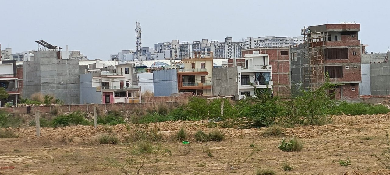 Plot For Resale in Dayal Friends Colony Amar Shaheed Path Lucknow  6758933