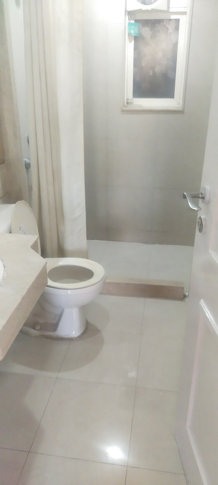 Bathroom, hiranandani-regent-hill 1 Bedroom 379 Sq.Ft. Apartment In Powai Mumbai 6759936