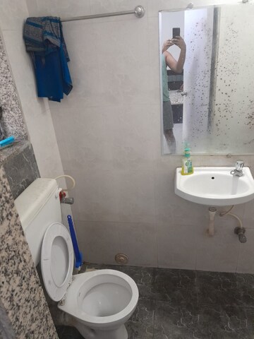 Bathroom in 2 BHK Apartment at Azad Nagar – for Rent