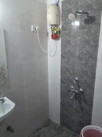 Bathroom in 2 BHK Apartment at Azad Nagar – for Rent