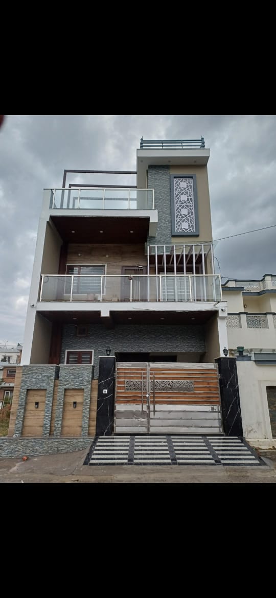 Rental 3 Bedroom 1200 Sq.Ft. Builder Floor in Jakhan Dehradun 6917193