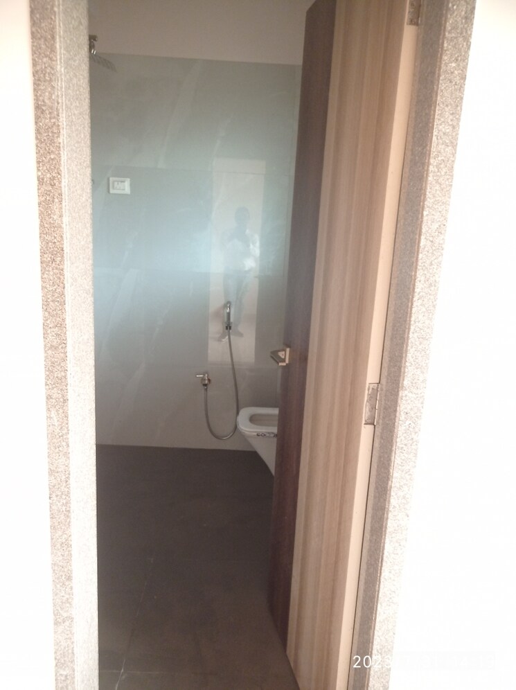 Bathroom, tanna-mangeshi-dazzle-iii 2 Bedroom 970 Sq.Ft. Apartment In Thakurli Thane 6763386