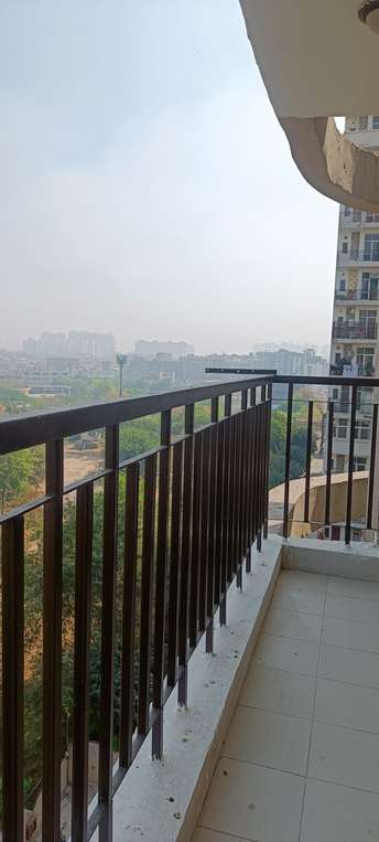 2 BHK Apartment For Rent in Aims Golf Avenue II Sector 75 Noida 6765705