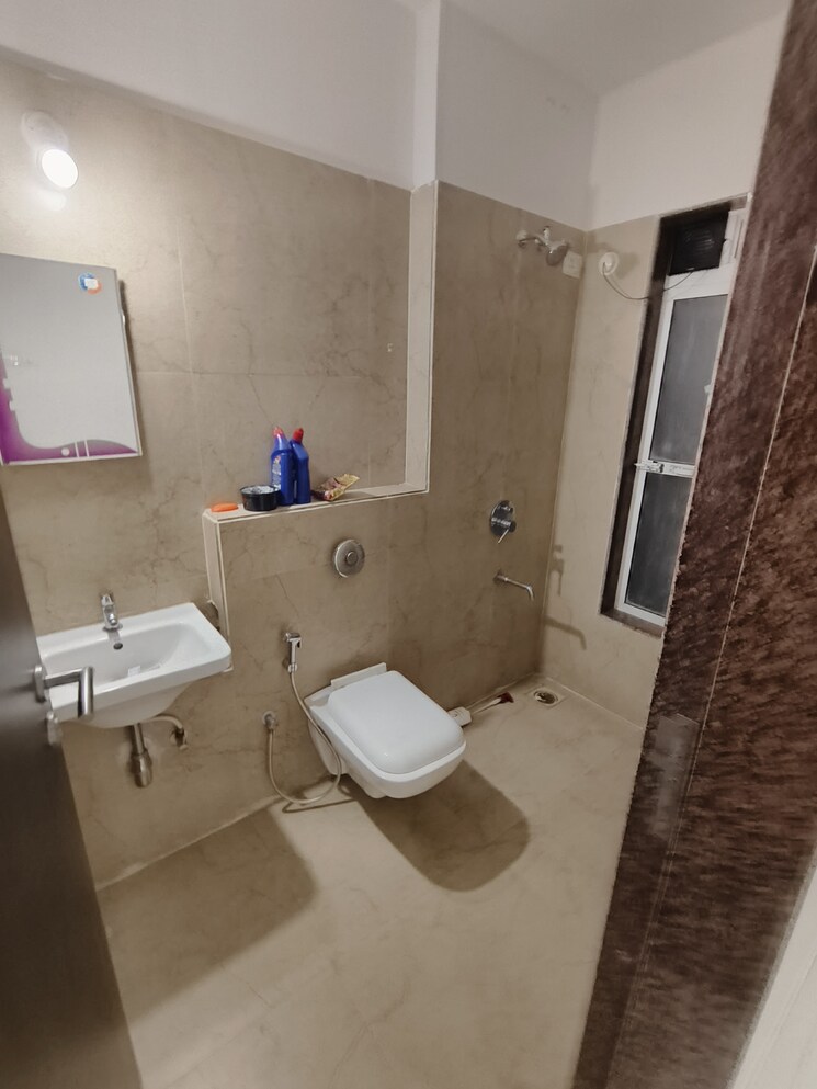 Attached Bathroom, puraniks-tresora-grand-central 1 Bedroom 400 Sq.Ft. Apartment In Vartak Nagar Thane 6767007
