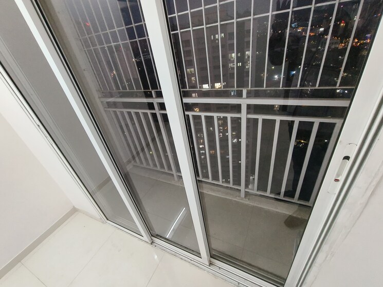 Balcony, puraniks-tresora-grand-central 1 Bedroom 400 Sq.Ft. Apartment In Vartak Nagar Thane 6767007