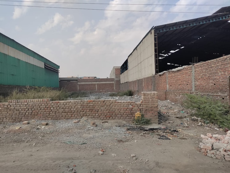 Resale Commercial Industrial Plot 1210 Sq.Ft. in Sarurpur Industrial ...