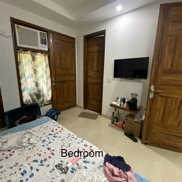 Bedroom in 1 BHK Builder Floor at Ansal Sushant Lok I, Sector 43 – for Rent