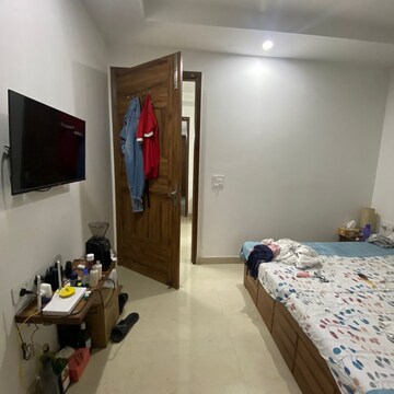 Bedroom in 1 BHK Builder Floor at Ansal Sushant Lok I, Sector 43 – for Rent
