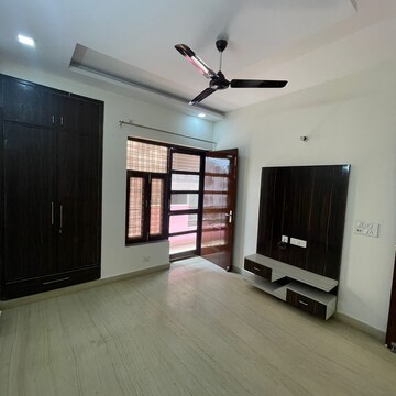 Living Room in 3 BHK Builder Floor at Ansal Sushant Lok I, Sushant Lok I – for Rent