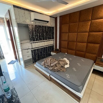 Balcony in 1 BHK Builder Floor at Ansal Sushant Lok I, Sector 43 – for Rent