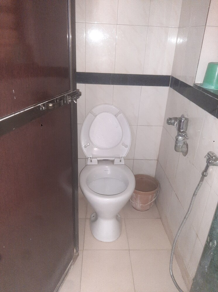 Bathroom, kukreja-complex 1 Bedroom 425 Sq.Ft. Apartment In Bhandup West Mumbai 6769647