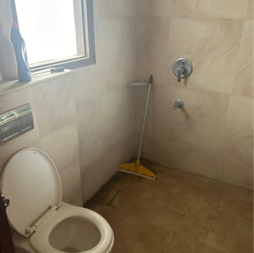 Bathroom in 3 BHK Builder Floor at Ansal Sushant Lok I, Sector 43 – for Rent