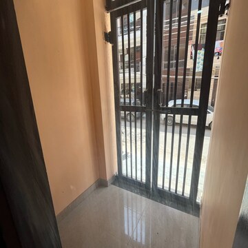 Balcony in 1 BHK Builder Floor at Ansal Sushant Lok I, Sector 43 – for Rent