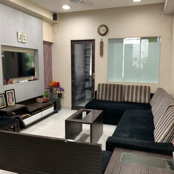 2.5 BHK Apartment For Resale in Vile Parle West Mumbai 6771064