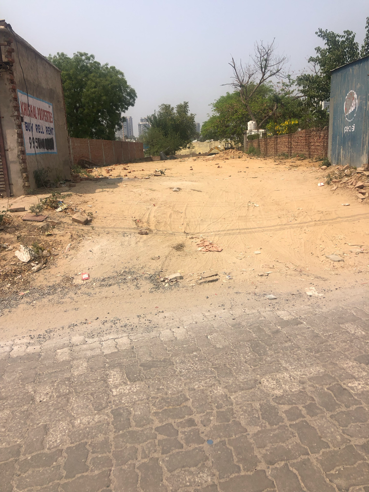 1270 Sq.Yd. Plot in Gurgaon Faridabad Road Gurgaon
