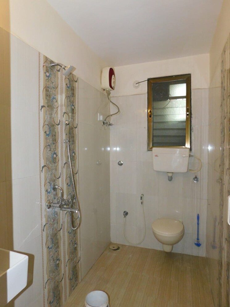 Bathroom, vasundhara-co-op-hsg-society 4 Bedroom 3200 Sq.Ft. Independent House In Kharghar Navi Mumbai 6774622