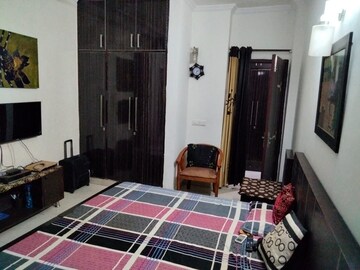 Bedroom in 3 BHK Apartment at East Of Kailash – for Rent