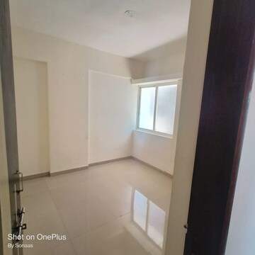 Bedroom in 2 BHK Apartment at Narhe – for Rent
