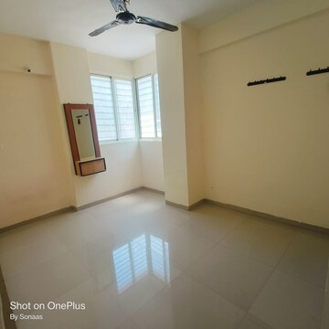Room in 2 BHK Apartment at Narhe – for Rent