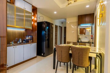 2.5 BHK Apartment For Resale in Vraj Tiara Worli Mumbai  6775808