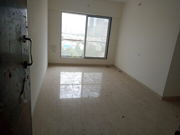 2 BHK Apartment For Resale in Aurigae Residency Kandivali East Mumbai  6776605