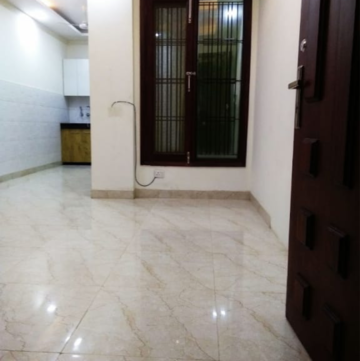 Room in 2.5 BHK Builder Floor at Ansal Sushant Lok I, Sector 43 – for Rent
