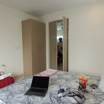 Bedroom in 3 BHK Builder Floor at Ansal Sushant Lok I, Sector 43 – for Rent