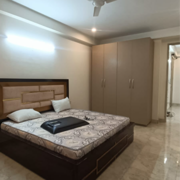 Bedroom in 3 BHK Builder Floor at Ansal Sushant Lok I, Sector 43 – for Rent