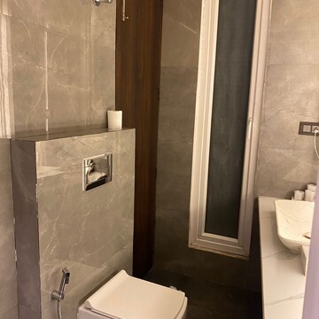 Bathroom in 3 BHK Builder Floor at Ansal Sushant Lok I, Sector 43 – for Rent