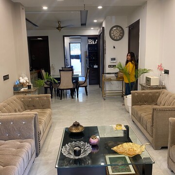 Team Area in 3 BHK Builder Floor at Ansal Sushant Lok I, Sector 43 – for Rent