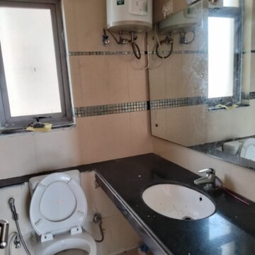 Attached Bathroom in 2 BHK Apartment at Unitech Uniworld Gardens 2, Malibu Town – for Rent