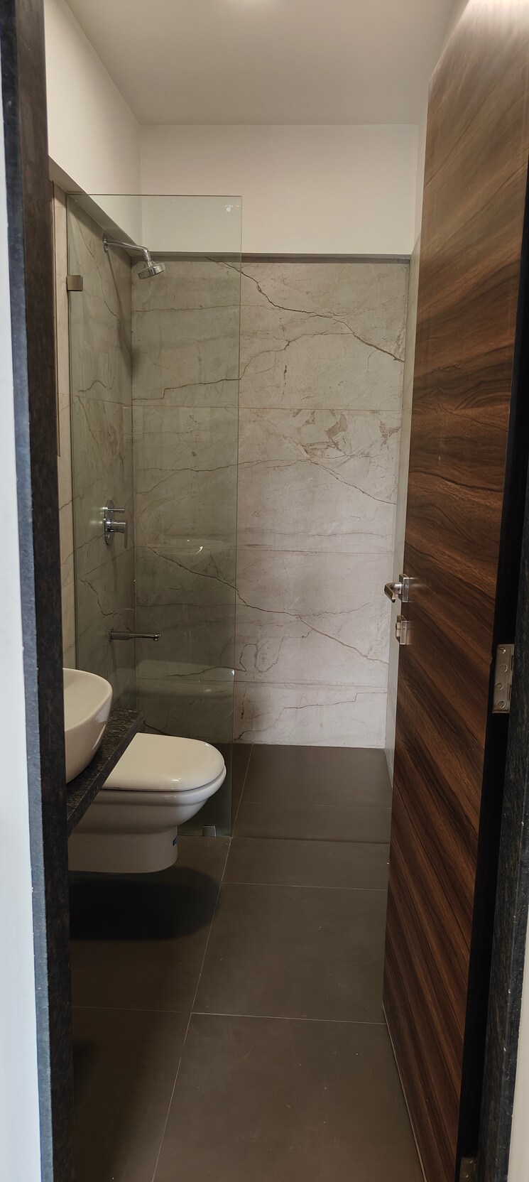Bathroom, thapar-suburbia 2 Bedroom 650 Sq.Ft. Apartment In Chembur Mumbai 6779350