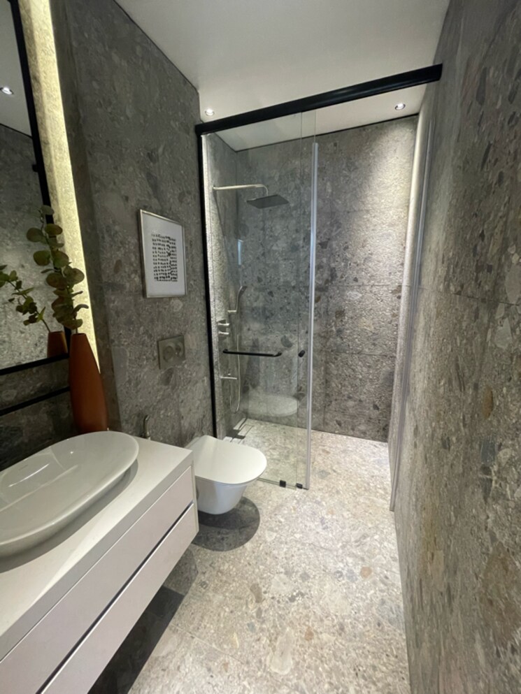 Bathroom, piramal-aranya-avyan 4 Bedroom 2800 Sq.Ft. Builder Floor In Reay Road Mumbai 6779788