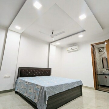 Furnished Amenities in 3 BHK Apartment at Vipul World Floors, Sector 48 – for Rent