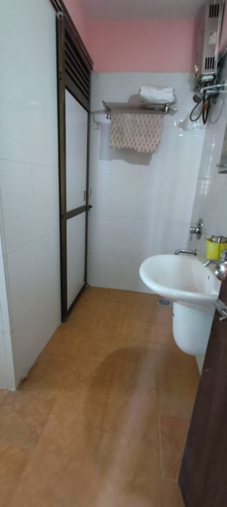 Bathroom, lodha-casa-ultima 3 Bedroom 850 Sq.Ft. Apartment In Chirak Nagar Thane 6781290