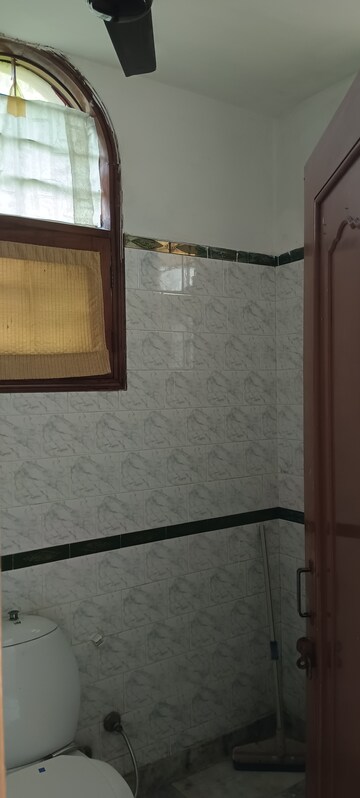 Bathroom in 3 BHK Independent House at Sector 16 – for Rent