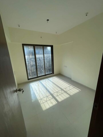 Room in 2 BHK Apartment at Andheri West – for Sale