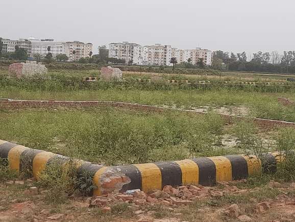 1500 Sq.Ft. Plot in Safedabad Lucknow