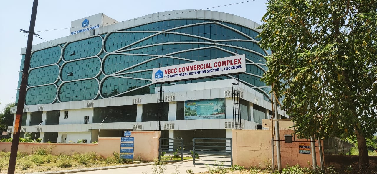 Rental Commercial Showroom 457 Sq.Ft. in NBCC Commercial Complex, Gomti ...